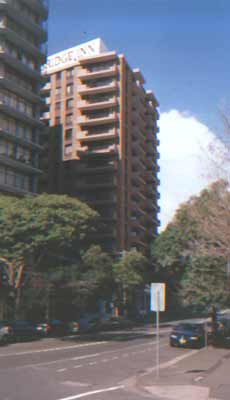 aus02.jpg (9941 bytes)