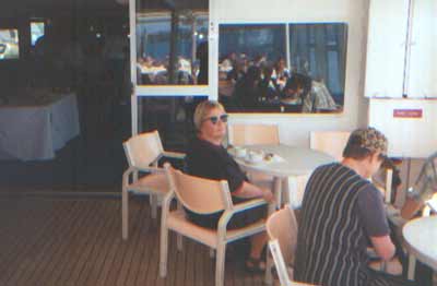 aus11.jpg (10872 bytes)